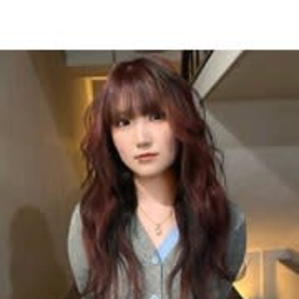 赤の影に仕込むアクセントカラー【colorist/NAP】