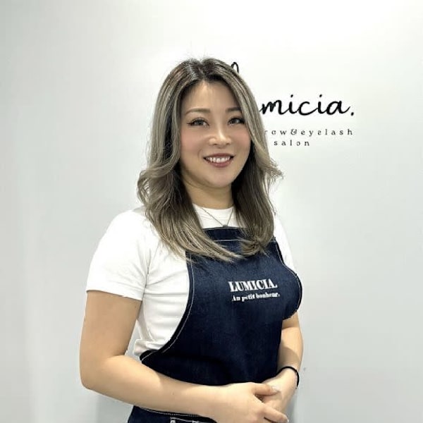 眉毛/アイブロウサロン LUMICIA.-TOKYO-西新宿店【眉毛専門店】【マユゲ アイブロウサロン ルミシアトウキョウ ニシシンジュクテン マユゲセンモンテン】のスタッフ紹介。マリナマリナ マユ