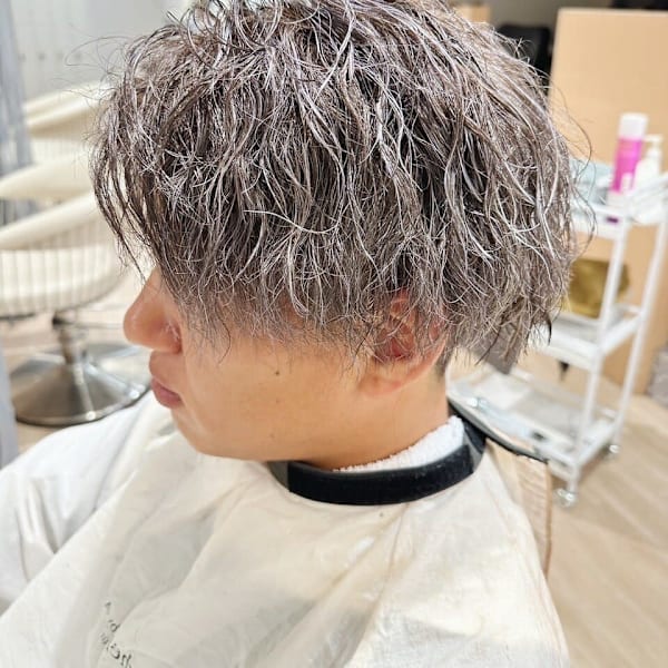 メンズハイライトスパイラルパーマ・メンズデザイン・ブリーチ