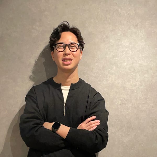 MEN'S HAIR BLEACHi 塩釜口店【メンズ ヘア ブリーチ】【メンズ ヘア ブリーチ シオガマグチテン】のスタッフ紹介。小西 輝希