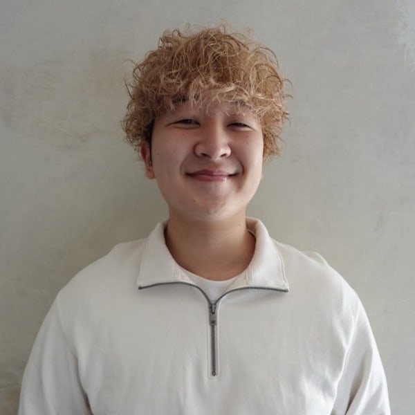 fig by artefice【フィグ バイ アルテフィーチェ】【フィグ バイ アルテフィーチェ】のスタッフ紹介。吉田 愁人