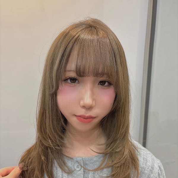 1ブリーチで作る透明感カラーにザクザクレイヤー