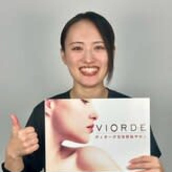 ヴィオーデ美容整体サロン 新宿店【ヴィオーデビヨウセイタイサロン シンジュクテン】のスタッフ紹介。モリヤマ