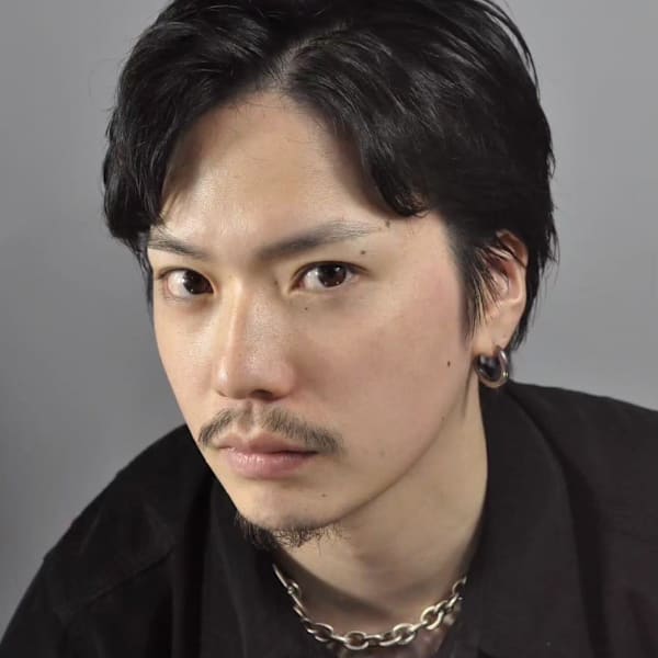 【大人色気】黒髪ニュアンスパーマ×センターパート