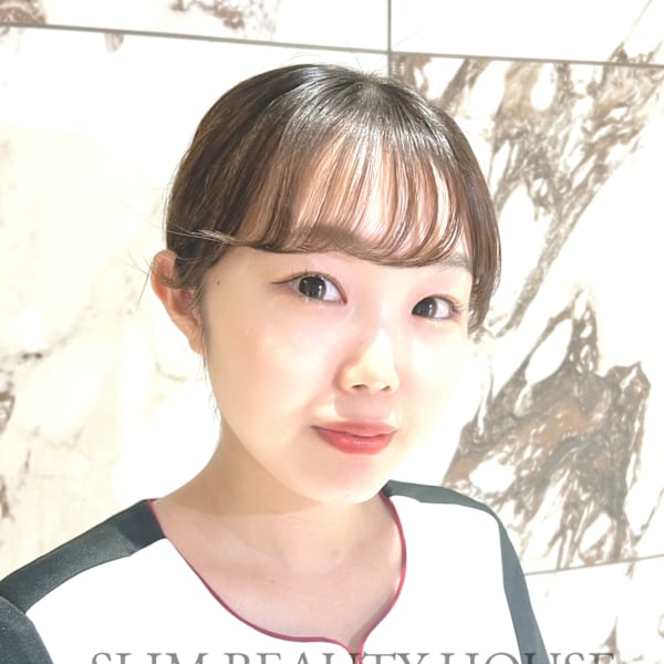 スタッフ|【本格痩身専門店◇骨盤ダイエット】スリムビューティハウス 札幌PIVOT CROSS店