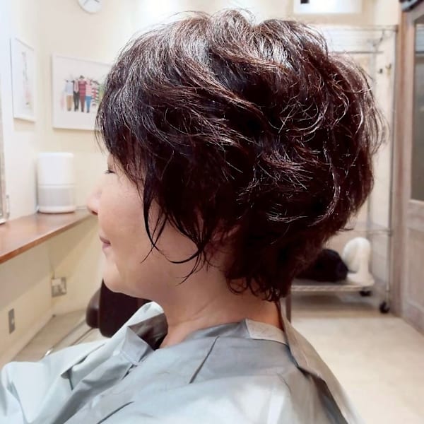 【大人のショートヘア】美しさを引き立てるボリューム赤羽美容室