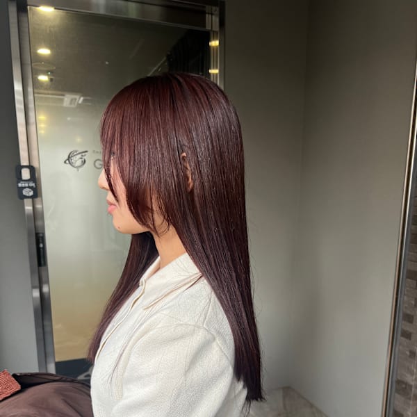 レッドブラウン×ロングレイヤースタイル|センター北 美容院 lea/1 HANARE
