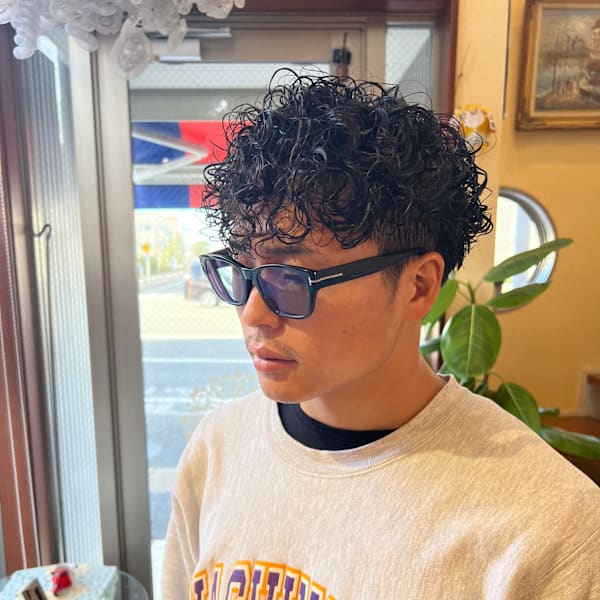 プードルツイストスパイラルパーマ|ブルーモスクTOKYO