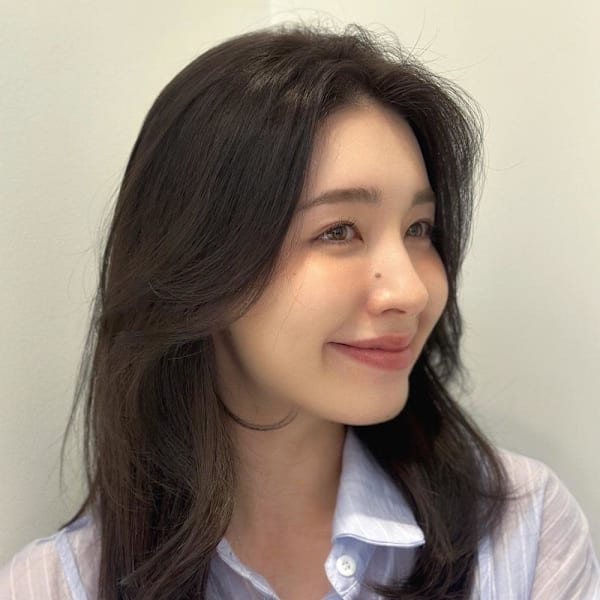 【AIR大阪】山本莉子 ミディアムレイヤー|AIR 大阪