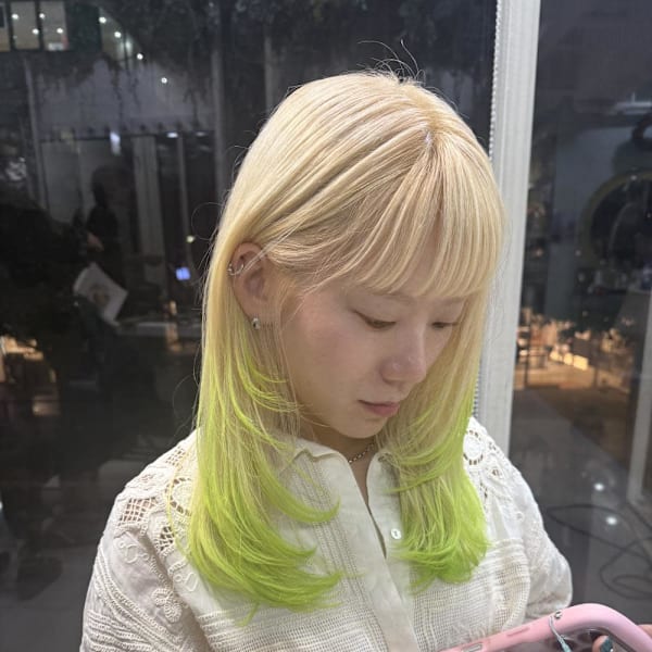 【レイヤー×蛍光グリーン】