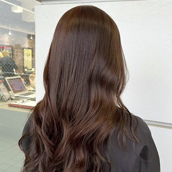 グレージュカラー ゆる巻き ウェーブヘア 艶カラー 髪質改善|髪質改善 SEPT. 天神大名