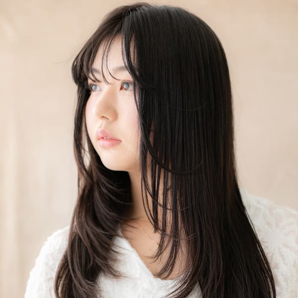 黒髪大人美人小顔バタフライカットレイヤーカット30代40代