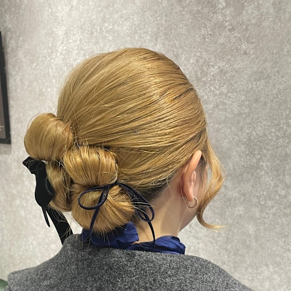 ツインお団子ヘア