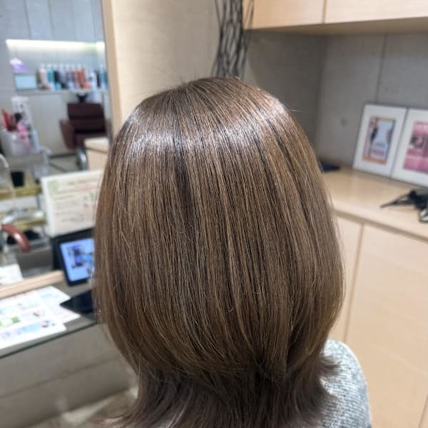 オレンジ味抑えたグレージュウルフ|EMU international 春日部本店