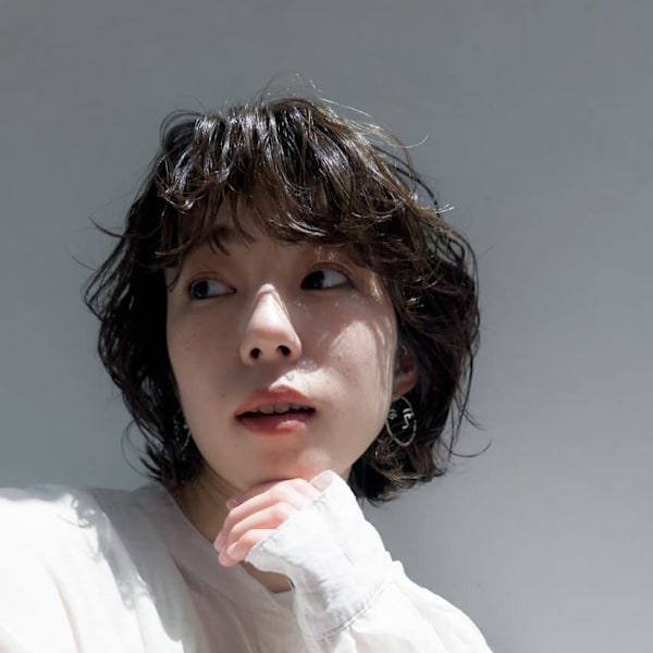 大人ガーリー３０代４０代ショートカールスタイル