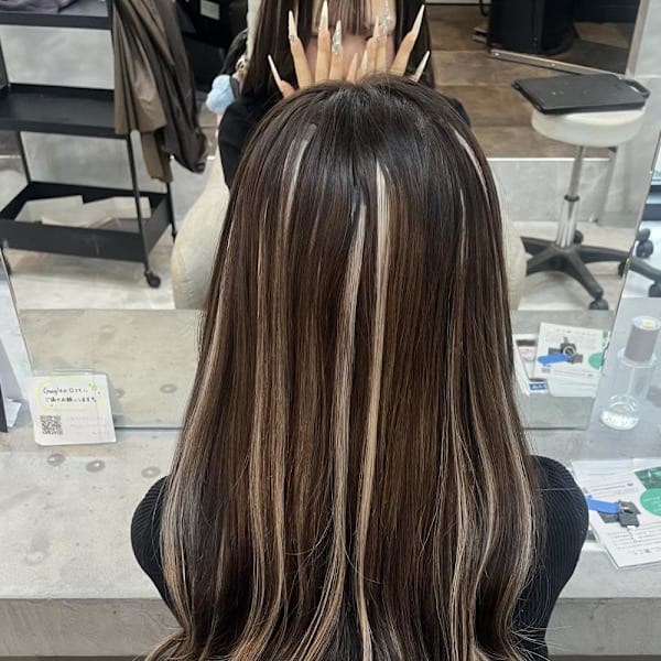 オリーブグレ／小顔に見せるヘア／ココアベージュ/黒髪カタログ