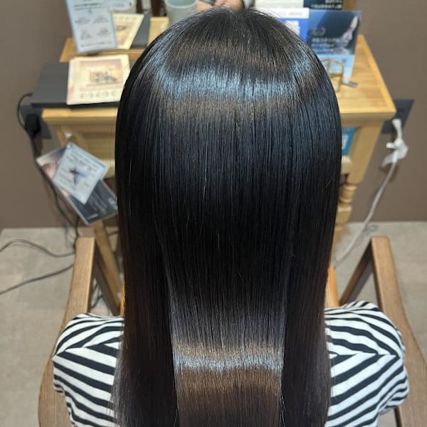 ロング：乾かすだけでまとまるストレート＊２０代・３０代|半個室型美容室 Sourire 小倉店