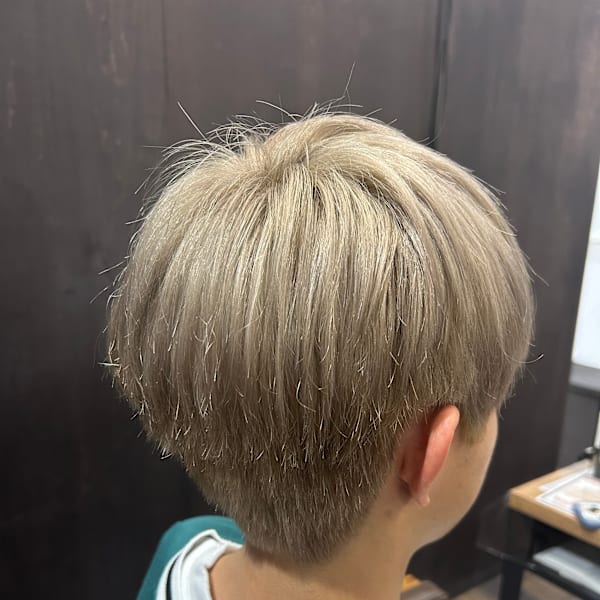 ミルクティーベージュ