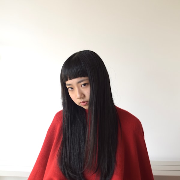 重めパッツン前髪×黒髪ロング