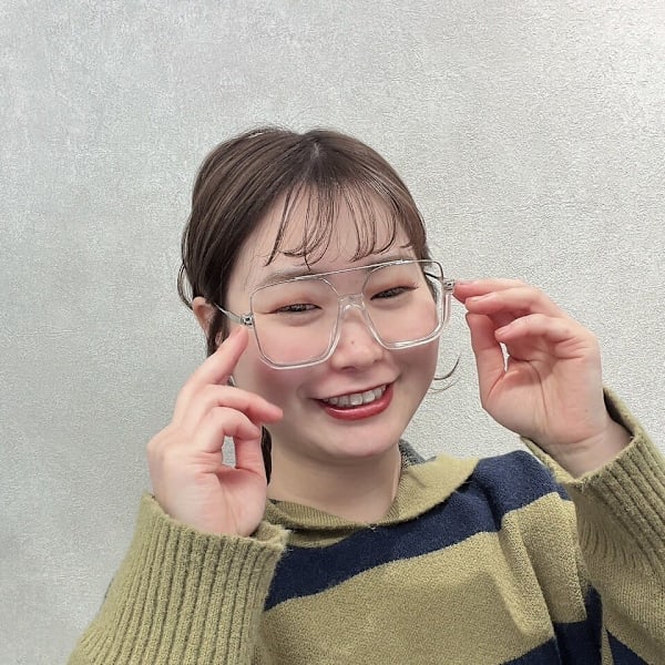 EARTH coiffure beauté 長野駅前店【アース コアフュールボーテ ナガノエキマエテン】のスタッフ紹介。高橋 麻衣