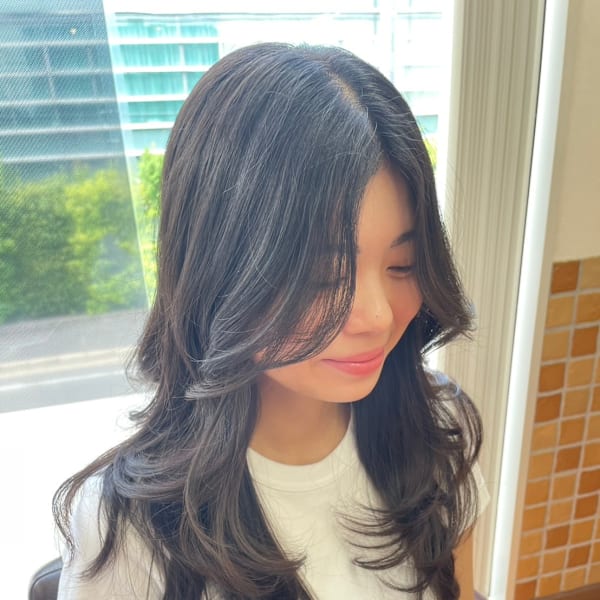 ロング×たっぷりレイヤーカット