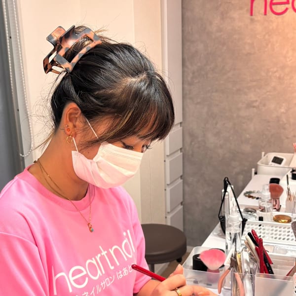 はあとねいる五反田店【ハアトネイルゴタンダテン】のスタッフ紹介。アイカ　ハセガワ