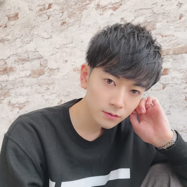 アッシュブラックのマッシュ×30代/40代