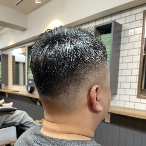 ビジネスフェード×ナチュラルアッシュ×メンズ30代/40代