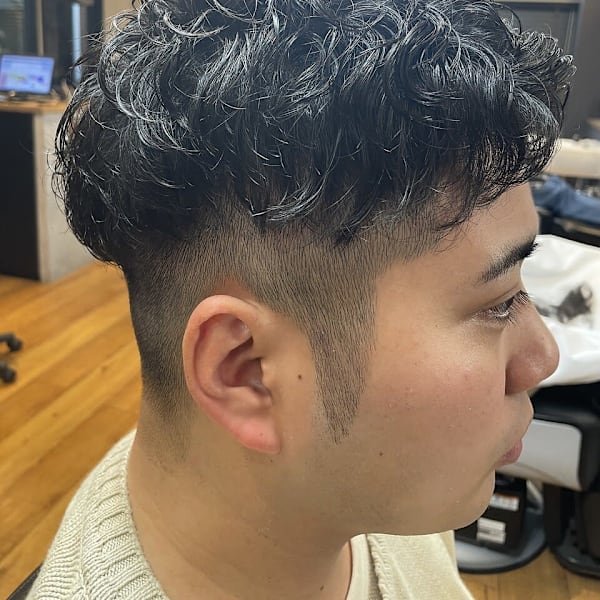 ツーブロ×エッジパーマ×アースカラー20代/30代