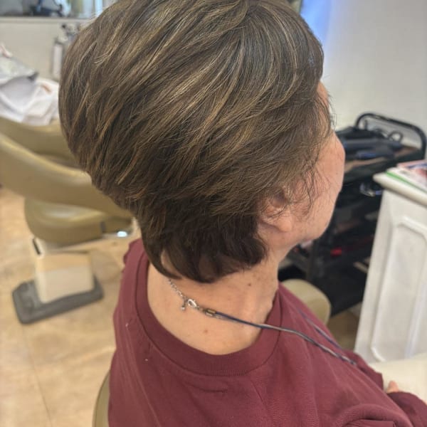 大人ハイライトショートレイヤー|hair&make imus MADOMOAZEL