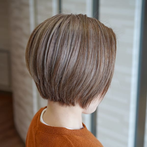 【40・50・60代】大人上品な白髪ぼかしハイライト ×|mouf -hair&eyelash-