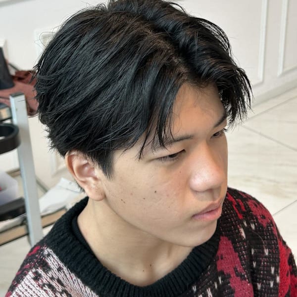 韓国風アップバングショート