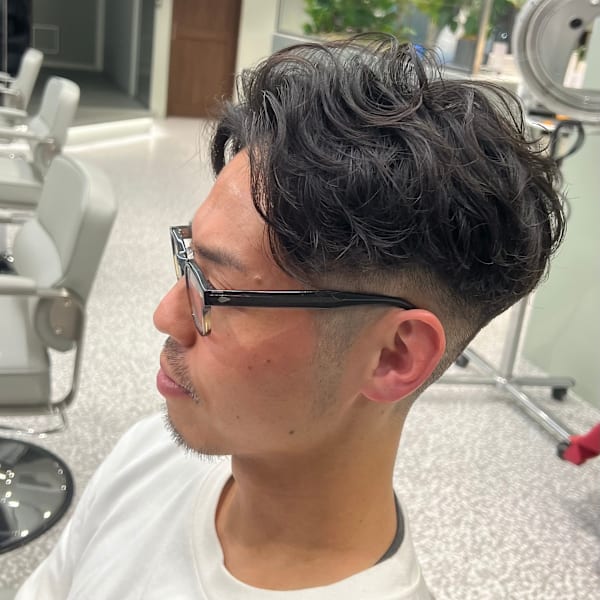 ソフトカールミディアムメンズヘア