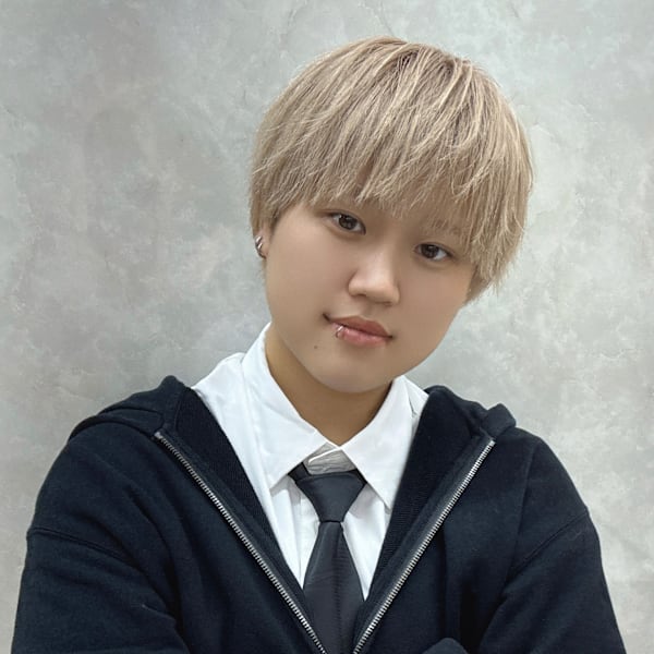 Ess 熊谷 艶髪/髪質改善/ブリーチ【エス クマガヤ ツヤガミ カミシツカイゼン ブリーチ】のスタッフ紹介。おとは