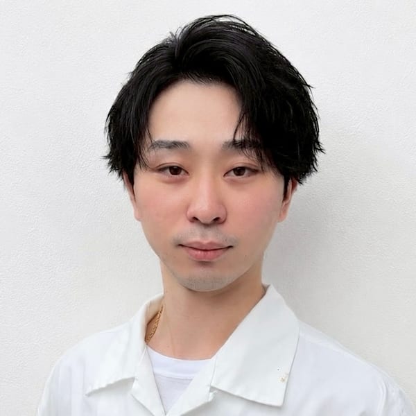 飯塚大成（ビジネスカット、骨格調整カットお任せください！）|ヒロ銀座ヘアーサロン銀座一丁目店