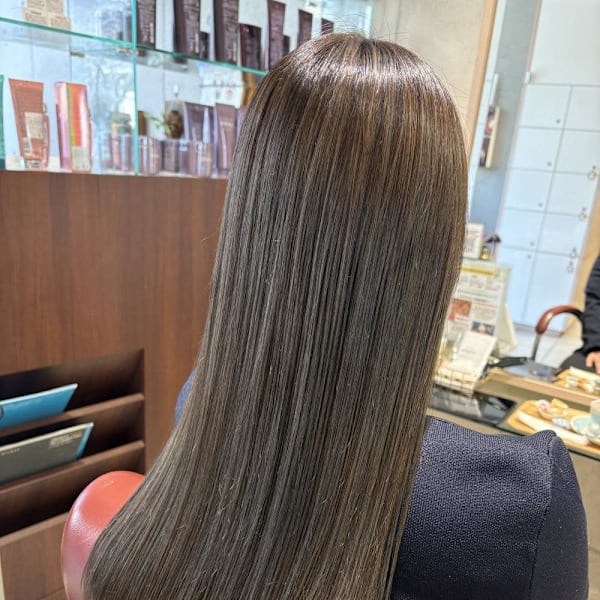 艶々ハイライトグレージュカラー|EMU international 白岡 CUTE店