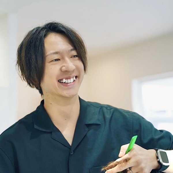 Lemon hair【レモン ヘアー】【レモンヘアー】のスタッフ紹介。辻 雄貴