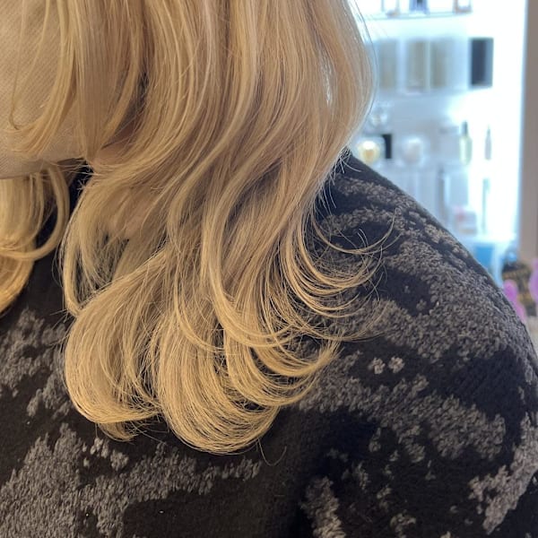 ホワイトカラー|K&K  ブリーチ/ダブルカラー/プルエクステ/縮毛矯正/髪質改善