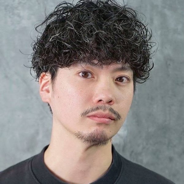 ショートマッシュ/波巻きパーマ〈理容室〉