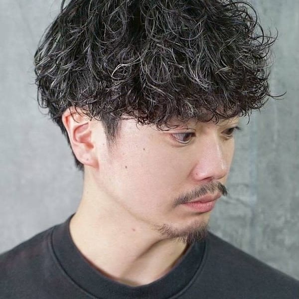 ショートマッシュ/波巻きパーマ〈理容室〉