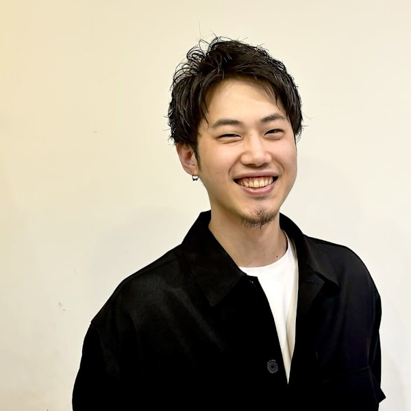 戸田　貴文|ヘアリゾート粋 lima