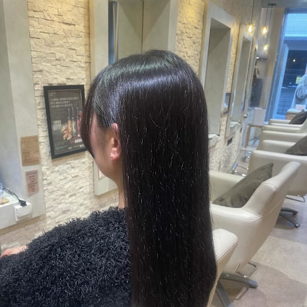 前髪ストレート×姫カットでつくるツヤ髪スタイル