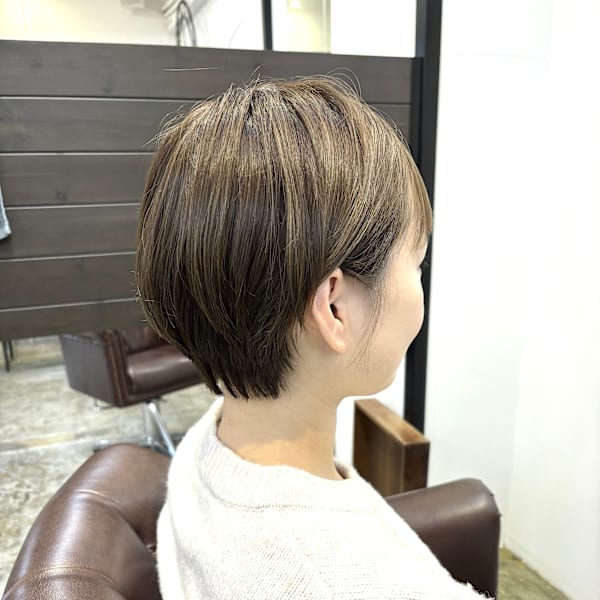 ショートヘア