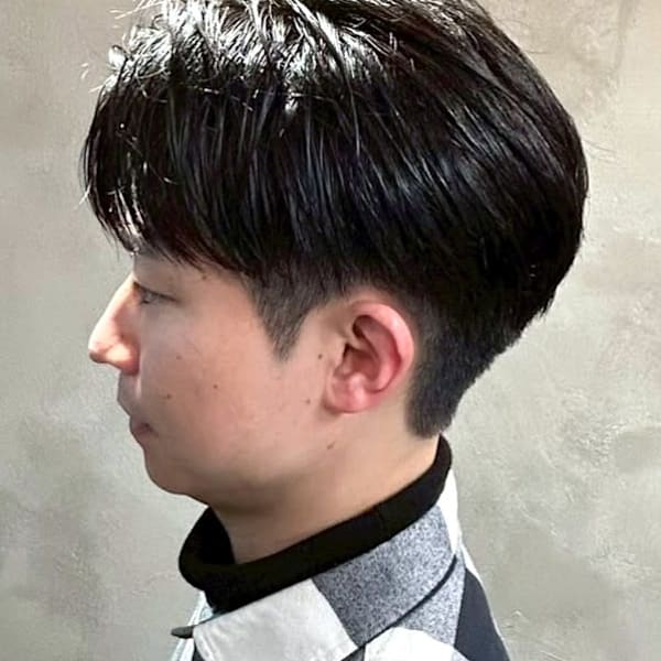 刈り上げショート マッシュ 黒髪 爽やか ツーブロック|完全個室 THIS IS BARBER 3rd
