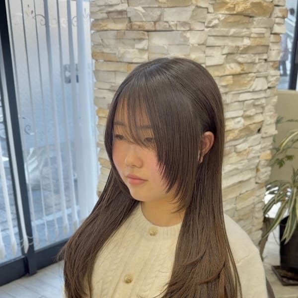 20代30代似合わせレイヤースタイル顔周り