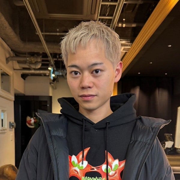 メンズ　ハイトーン ミルクティーベージュ　ブリーチ