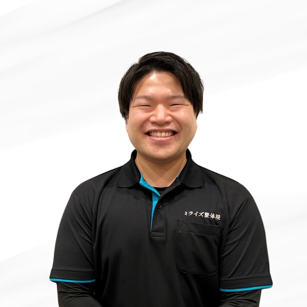 ミライズ整体院 三宮本院【ミライズセイタイイン サンノミヤホンイン】のスタッフ紹介。イシバシ