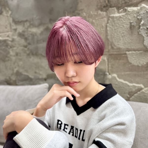 ハイトーンピンク×マッシュショート