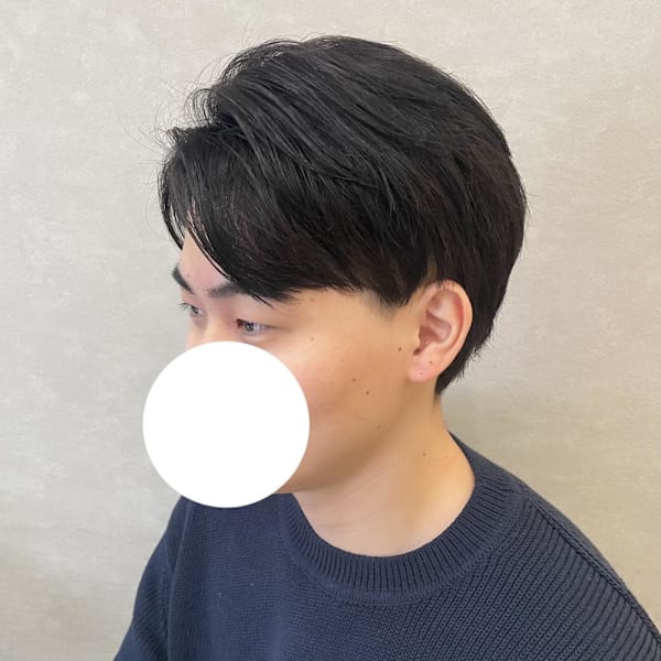センターパート×根元ピンパーマ