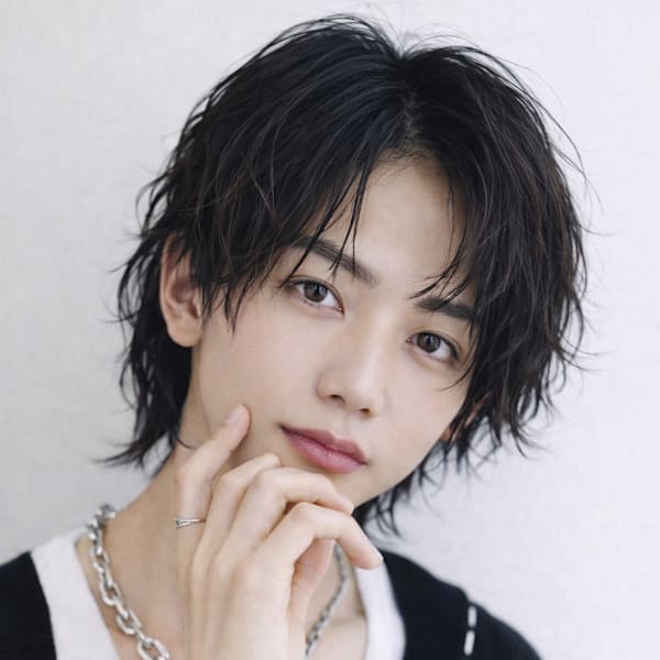 束感黒髪ナチュラル人気流行フェザーパーマ韓国風